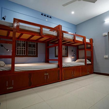 Nomad House Hostel Pondicherry Bagian luar foto