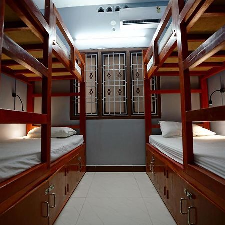 Nomad House Hostel Pondicherry Bagian luar foto